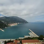 Marios *