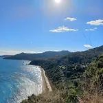 Marios Villa Poros (Kefalonia)