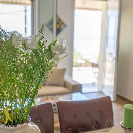 Marios Villa Poros (Kefalonia)