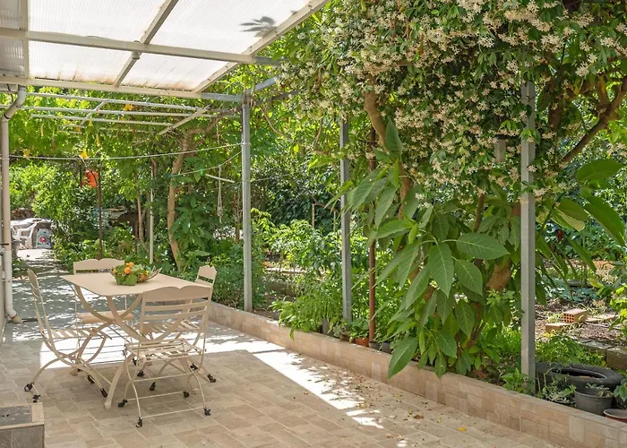 Marios Villa Pórosz